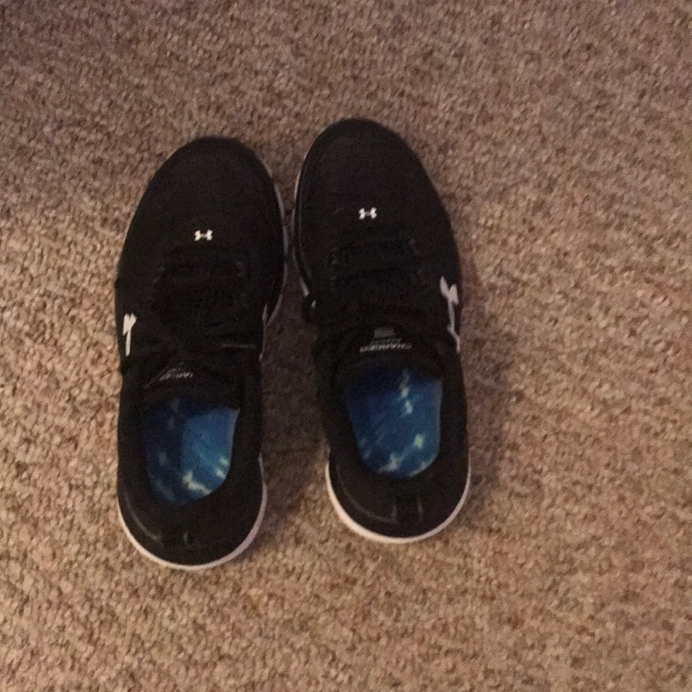 Under armor shoes